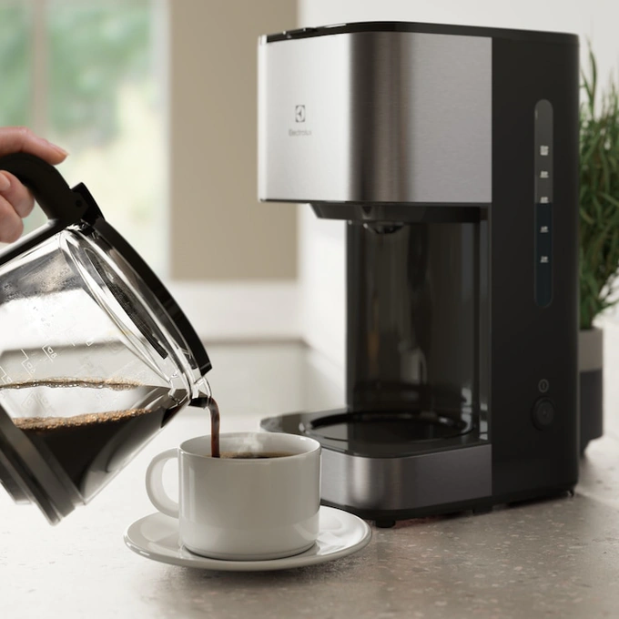 Cafetiera Electrolux Create 3 E3CM1-3ST, 1000 W, 1375 ml, capacitate 10 cesti, functie antipicurare, oprire automata, argintiu + negru - Imagine 7