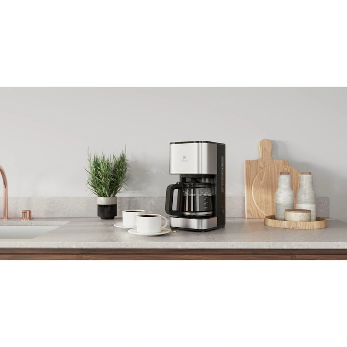 Cafetiera Electrolux Create 3 E3CM1-3ST, 1000 W, 1375 ml, capacitate 10 cesti, functie antipicurare, oprire automata, argintiu + negru - Imagine 9