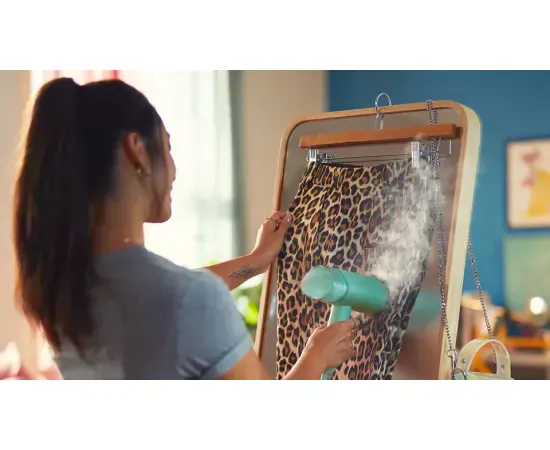 Aparat de călcat vertical cu aburi Philips STH3010/70 – Compact, pliabil și gata în 30 secunde - Imagine 6