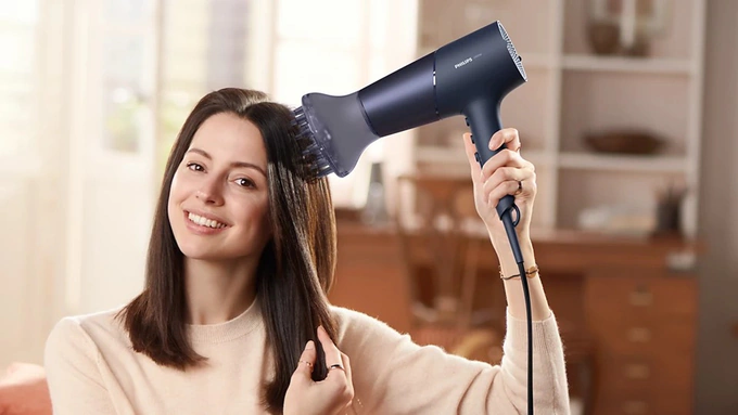 Usctor de par PHILIPS Seria 5000 BHD510/00, 3 nivele de temperatura, 2 trepte de viteza, 2300 W, Albastru - Imagine 5
