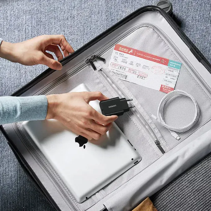 Încărcător rețea Ugreen CD137 20W Black cu USB-C PD - Imagine 3